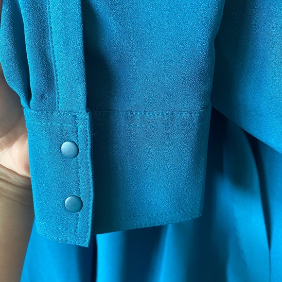 *SOLD* HILARY RADLEY Long Sleeve Blouse - Picture 4 of 5